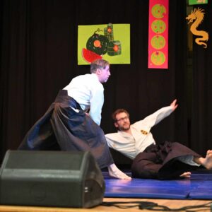 427900001 382714784400943 5639026536195284050 N